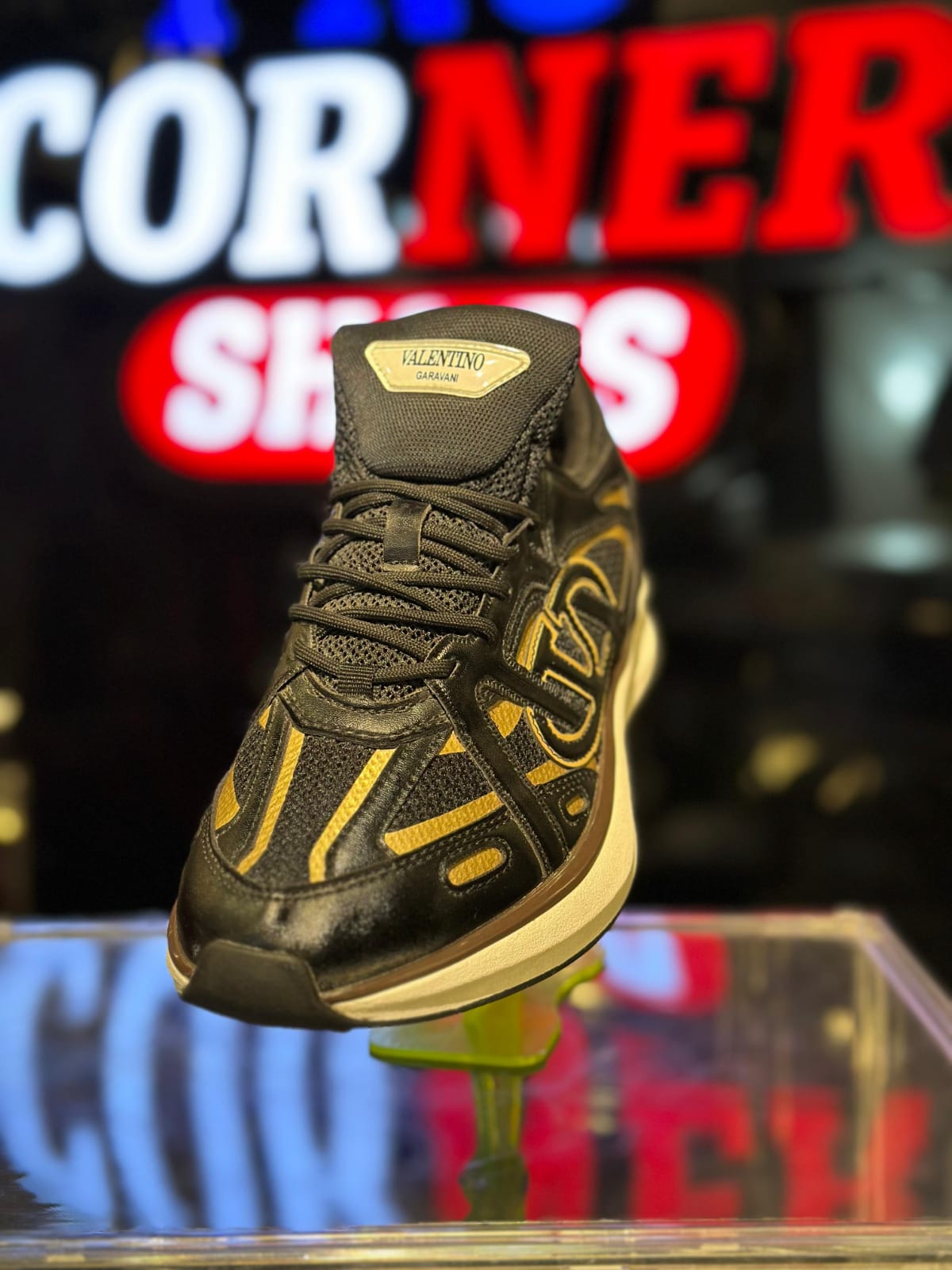 Gold Valentino